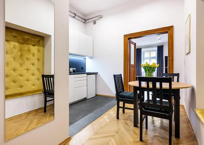 Tyzenhauz Apartments Old Town